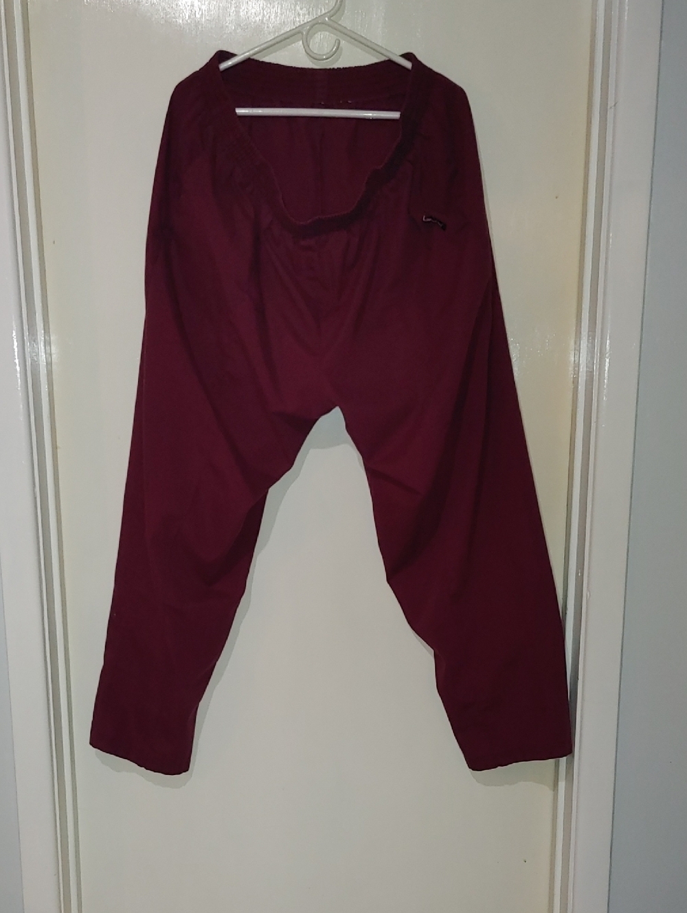Women's Burgundy Scrub Pants - Classic Casual Fit